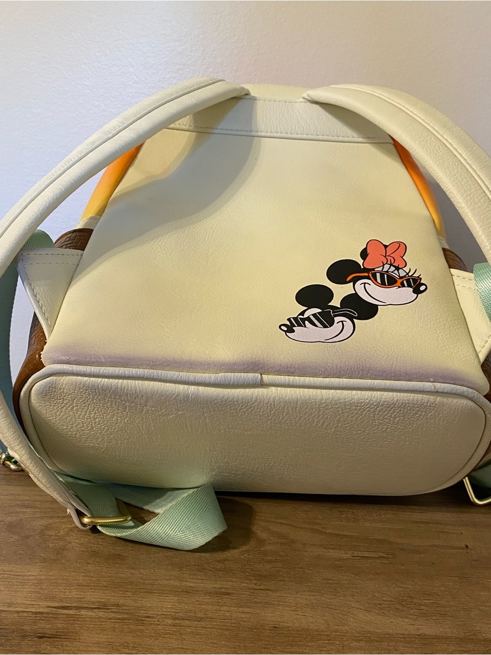 Disney Parks Mickey & Minnie Summer At The Beach Loungefly Minni Backpack - Picture 11 of 15